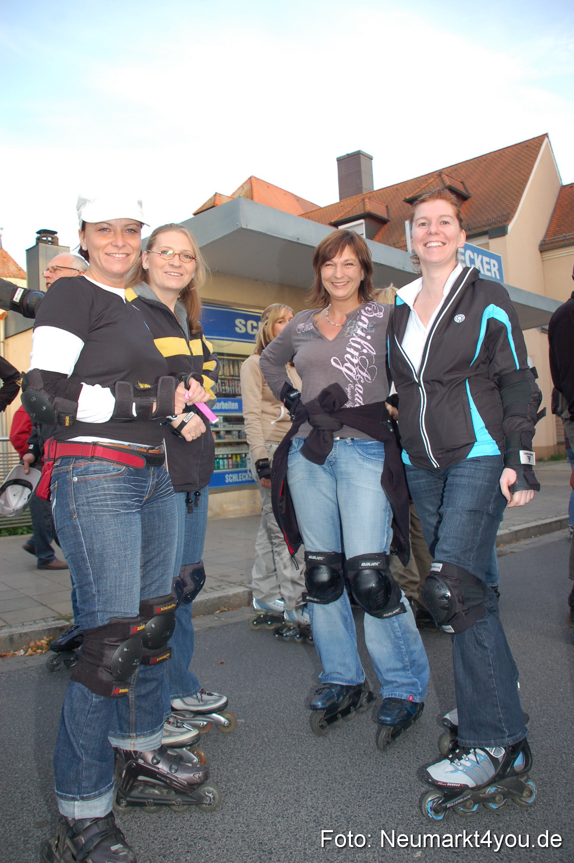 0004 Glossner Blade Night 150906